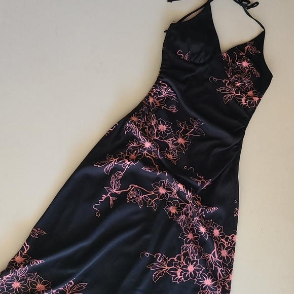Charlotte Russe Dresses & Skirts - Charlotte russe floral dress black and pink halter Size Small